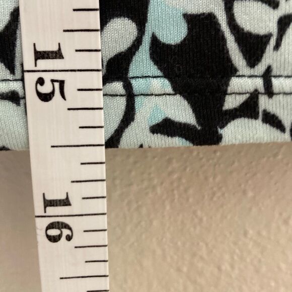 Tranquility Athletic Skirt with Shorts Size Medium (L12) - Picture 5 of 8